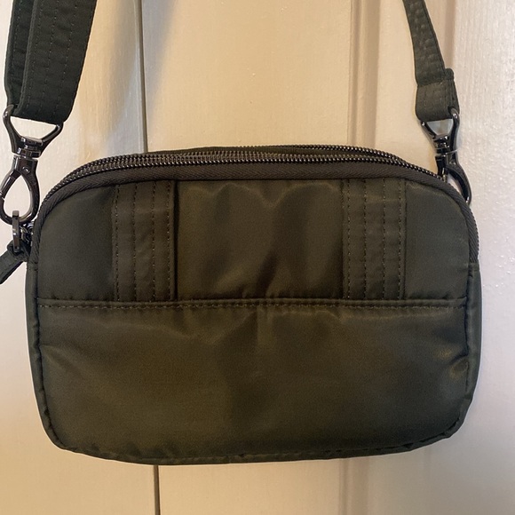 Lug Purse/Belt Bag - Picture 3 of 5